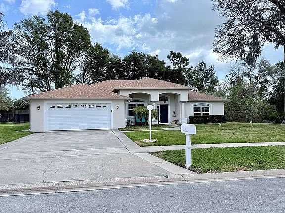 4th image of 5972 Shady Creek Ln