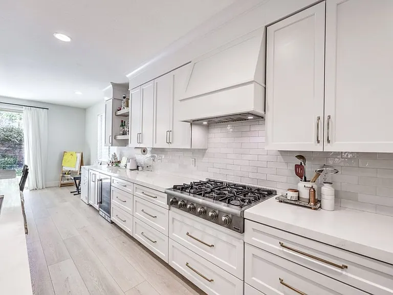 2815 Shining Sun Way — Photo 9