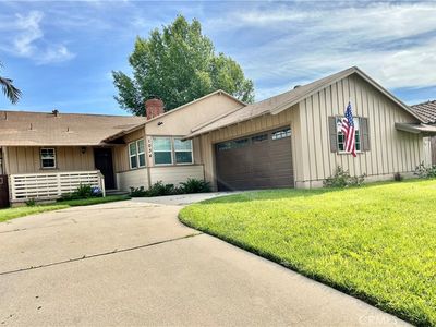 1034 W 10th St, Corona, CA, 92882