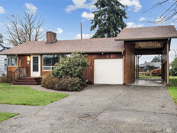 Covered RV parking spot is perfect for your toys!