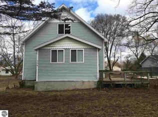 406 Graham St, Saint Louis, MI 48880
