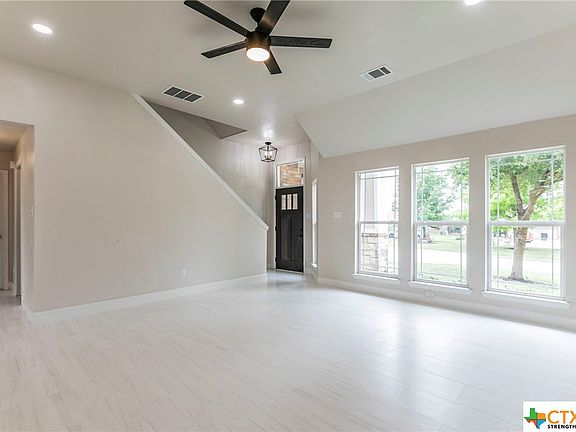 4th image of 317 Wedgwood Dr