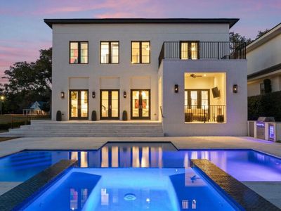 924 E Beach Blvd, Gulfport, MS, 39501
