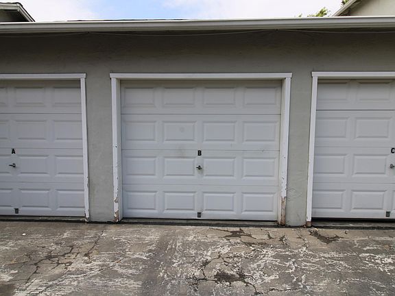 3rd image of 462 N 7th St