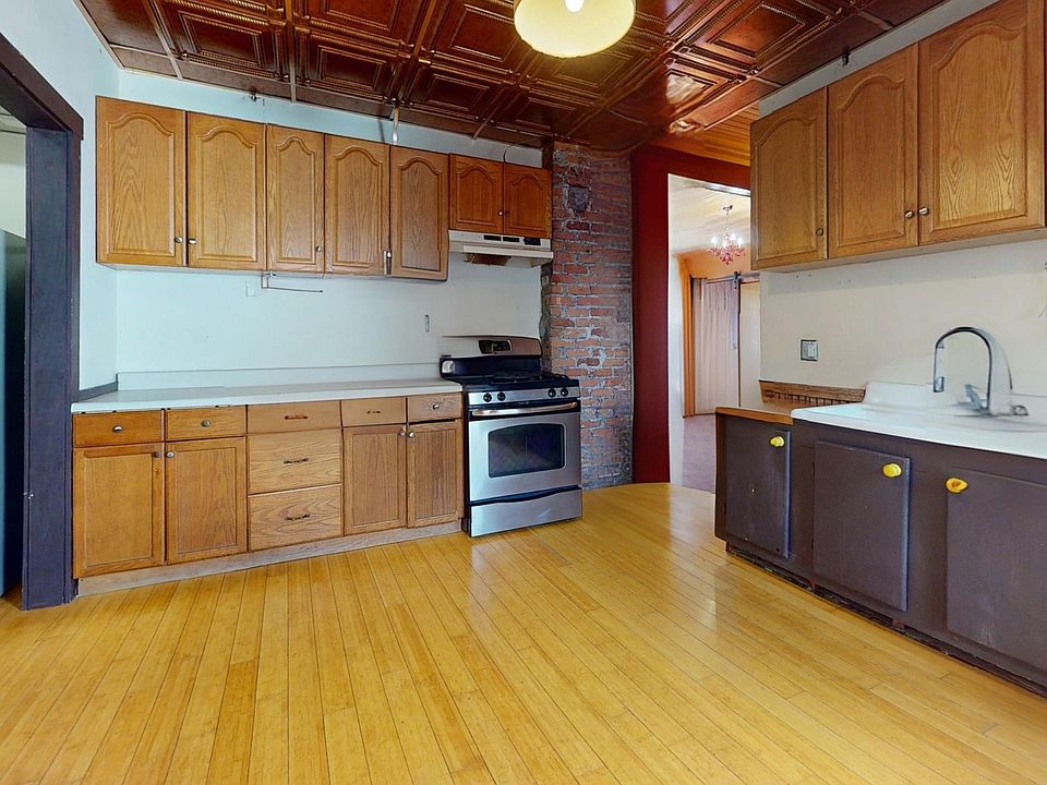 1st image of 12 Forest Hills St