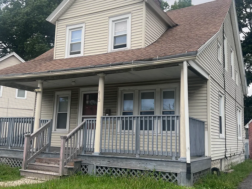 413 White St