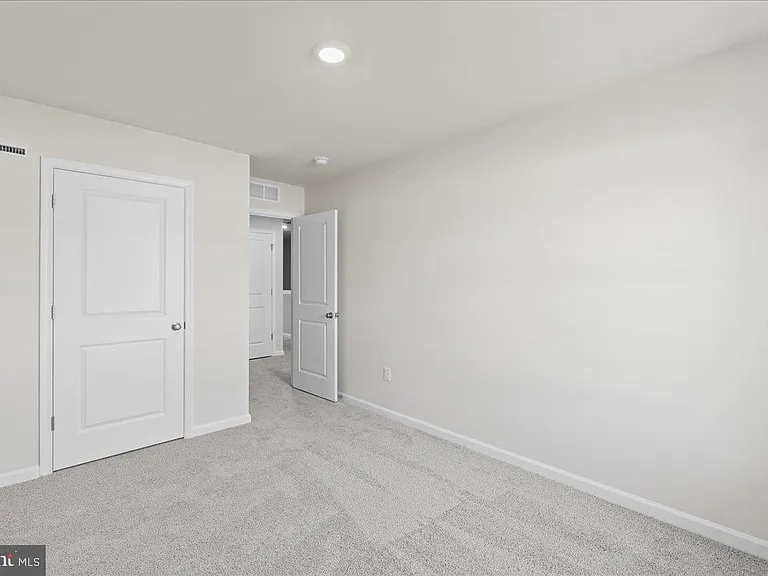 28 Whaler Dr — Photo 18