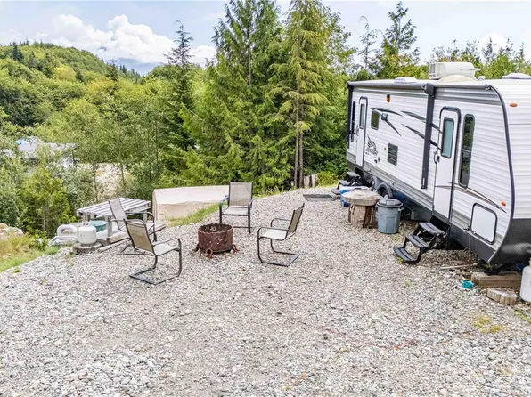 1182 6th Ave, Ucluelet, BC V0R 3A0
