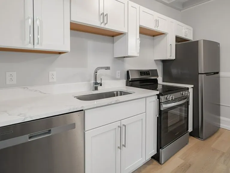 504 Stewart Ave — Photo 316