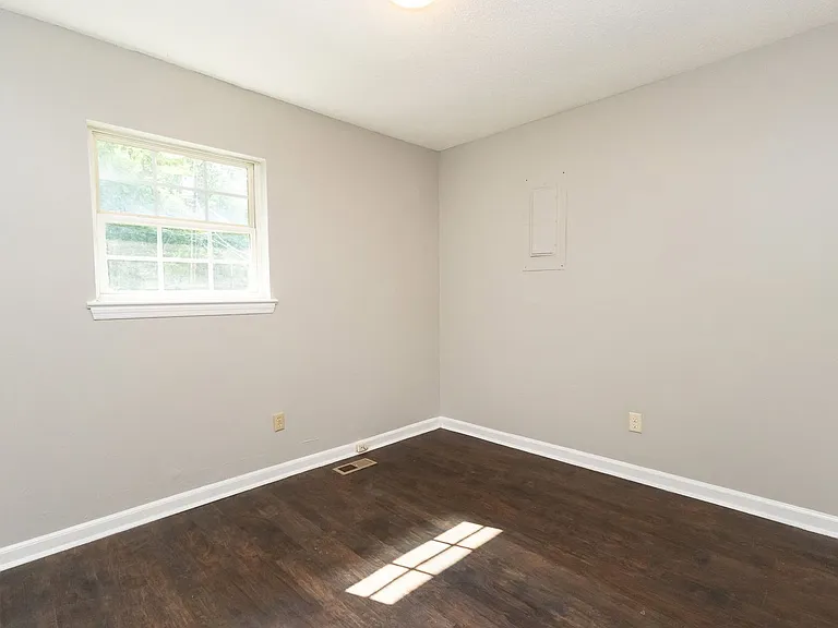 4007 15th Ave — Photo 12