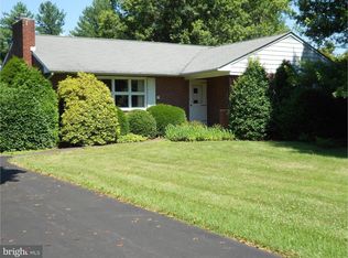219 Schoolhouse Rd, Sellersville, PA 18960