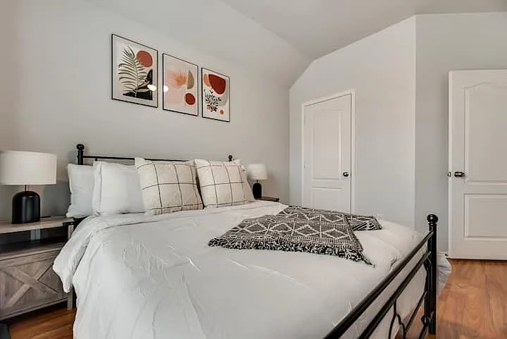 1548 Lakeside Dr — Photo 17
