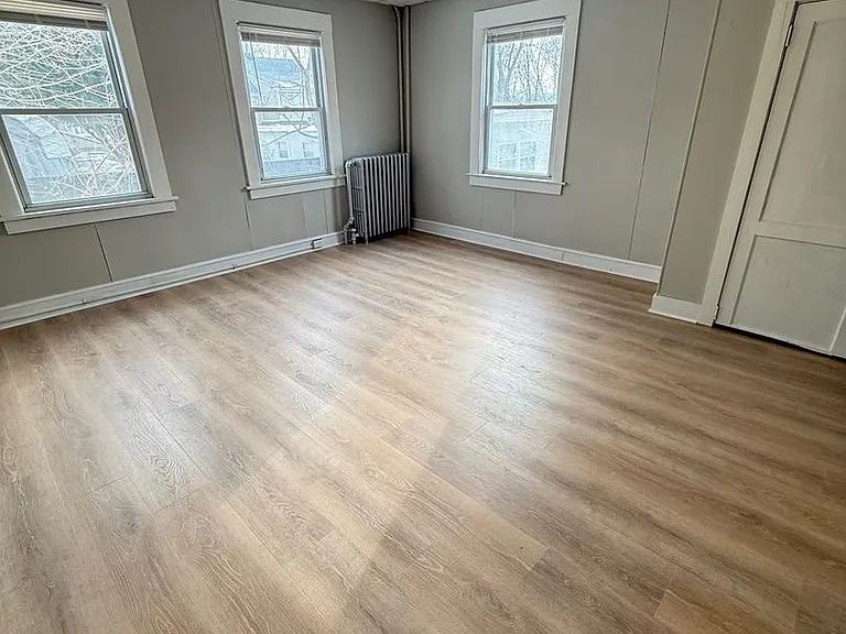 44 Center St — Photo 1