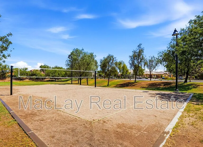 1142 E Bajor St — Photo 47