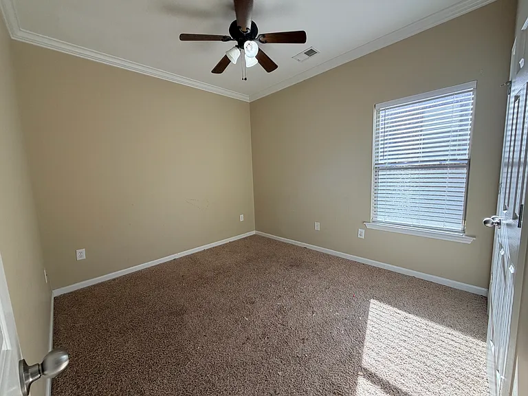 2938 Summit Dr — Photo 12