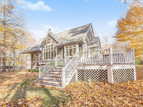 3rd image of 6697 Forest Beach Dr