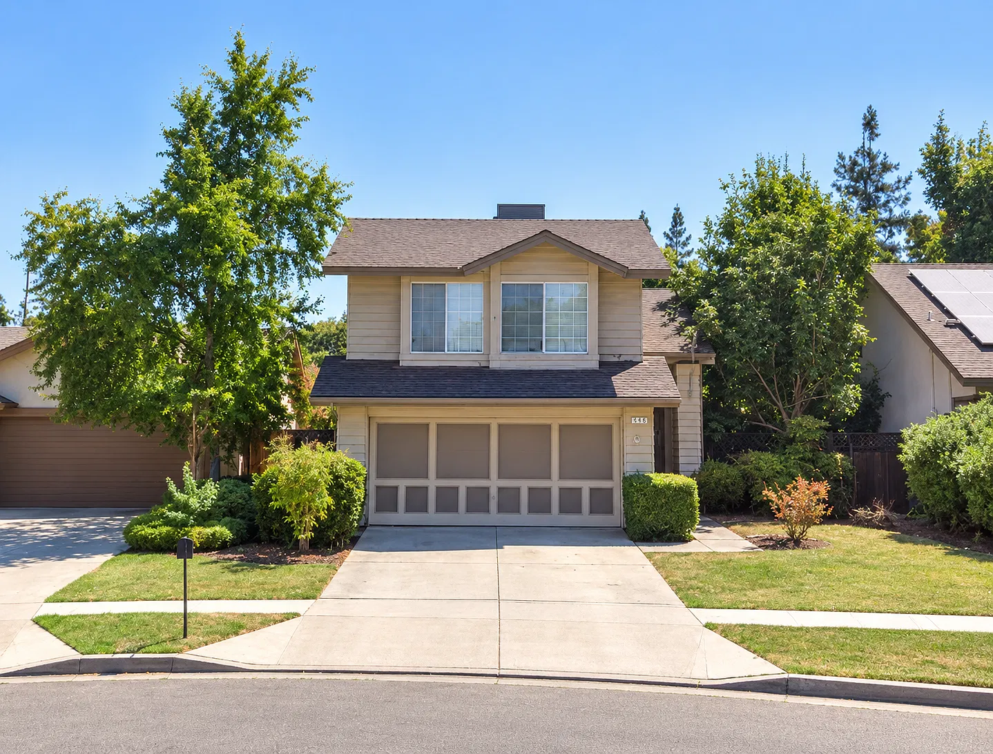 3 bed, 2.5 bath, 1346 sqft, $2,300 — Photo 1