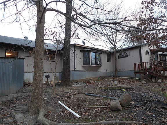 3rd image of 688 Foster Dr