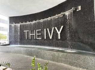 90 SW 3rd St #TOWNHOUSE 304, Miami, FL 33130