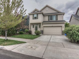 2794 NE Sedalia Loop, Bend, OR 97701