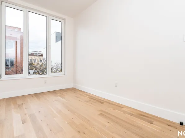 96 Moore Street image 11 of 18