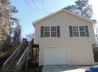 2137 Wisteria Dr, Wilmington, NC 28401