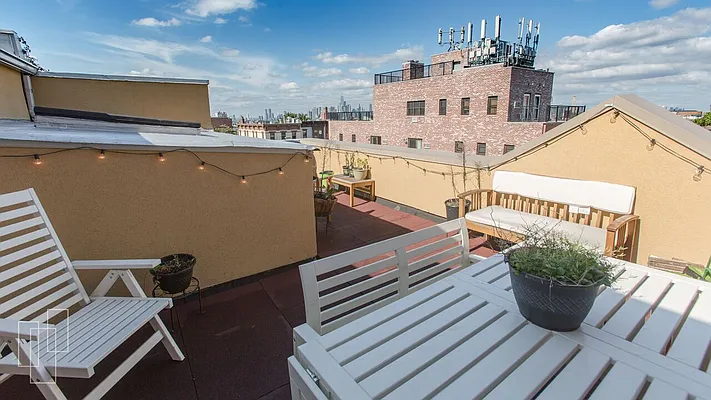 Sold by Garfield Realty  | media 14