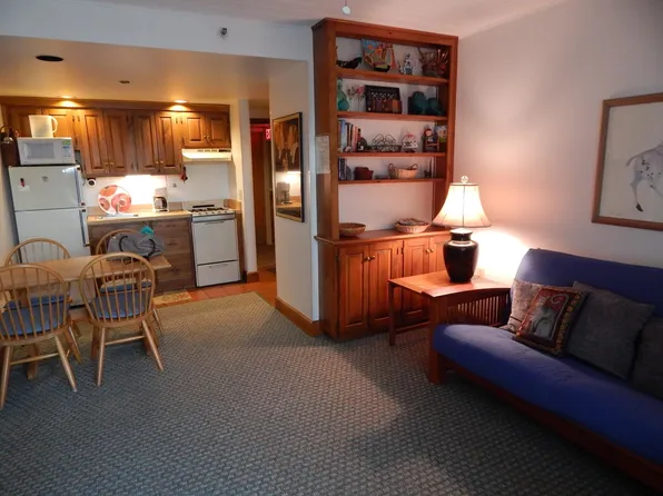 67 Mountainside Drive #106, Warren, VT 05674