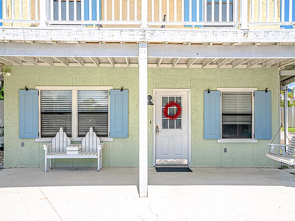 5th image of 405 Dolphin St #B