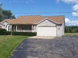 6282 Johnson Rd, Flushing, MI 48433
