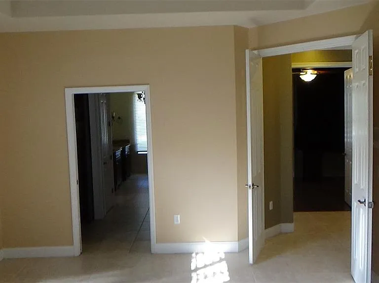 209 Heatherwood Ct — Photo 16