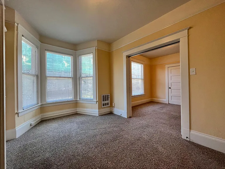 1601 Sacramento St #6 — Photo 10