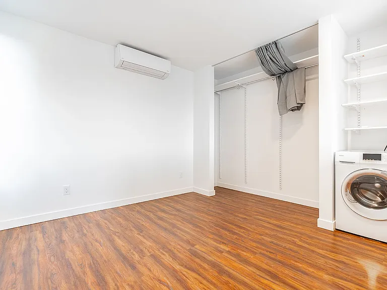 Thomas Street Lofts — Photo 36