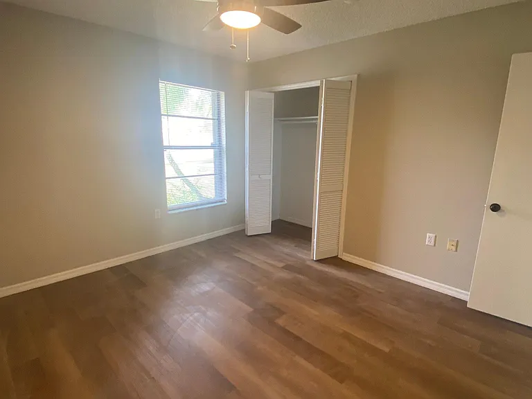 Lake Hill Cir — Photo 13