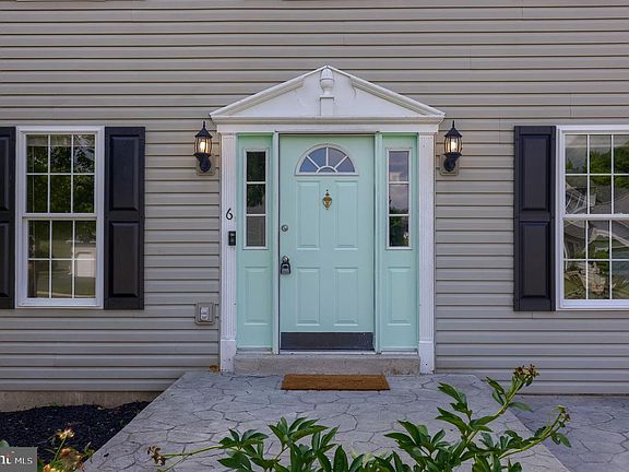 2nd image of 6 Primrose Ln