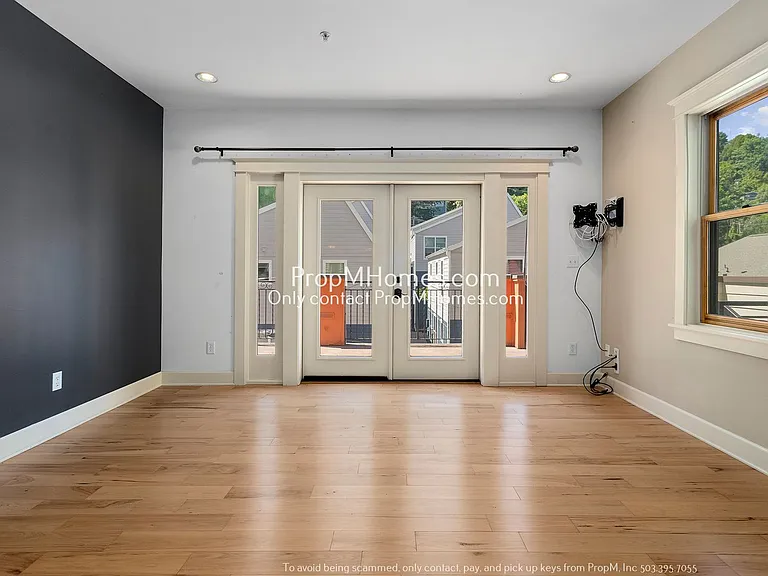1822 SW 18th Ave #5 — Photo 7