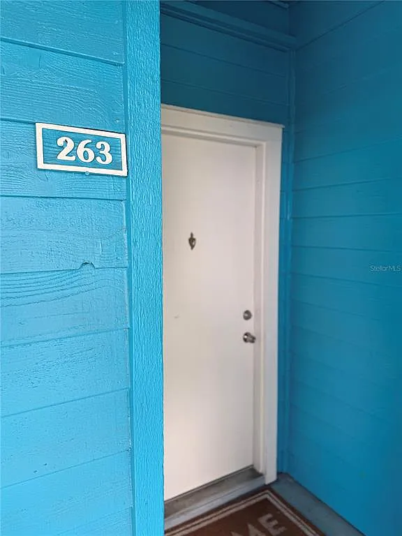 2 bed, 2.0 bath, 898 sqft, $1,675 — Photo 2
