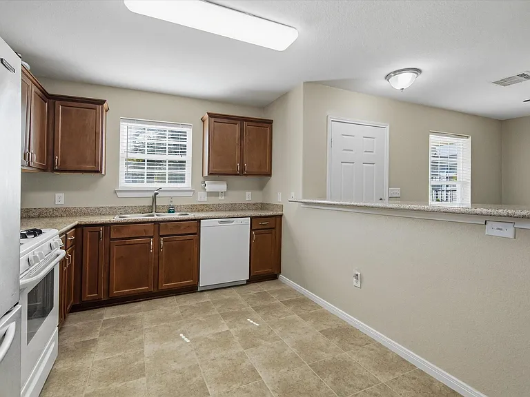 1618 Bayou Shore Dr — Photo 15