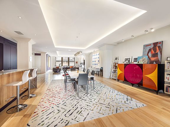 4th image of 25 N Moore St APT 11A
