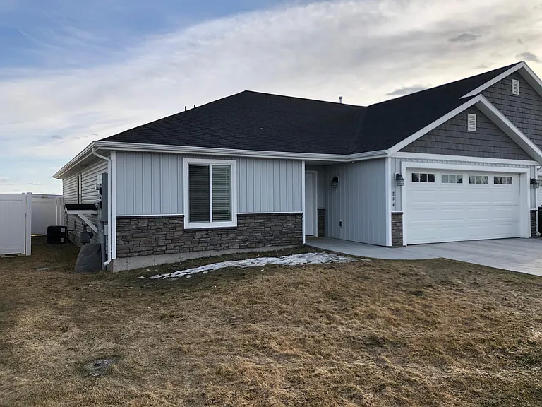 894 S Von Elm Dr — Photo 3