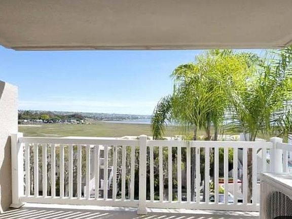 4th image of 4015 Crown Point Dr Unit 210