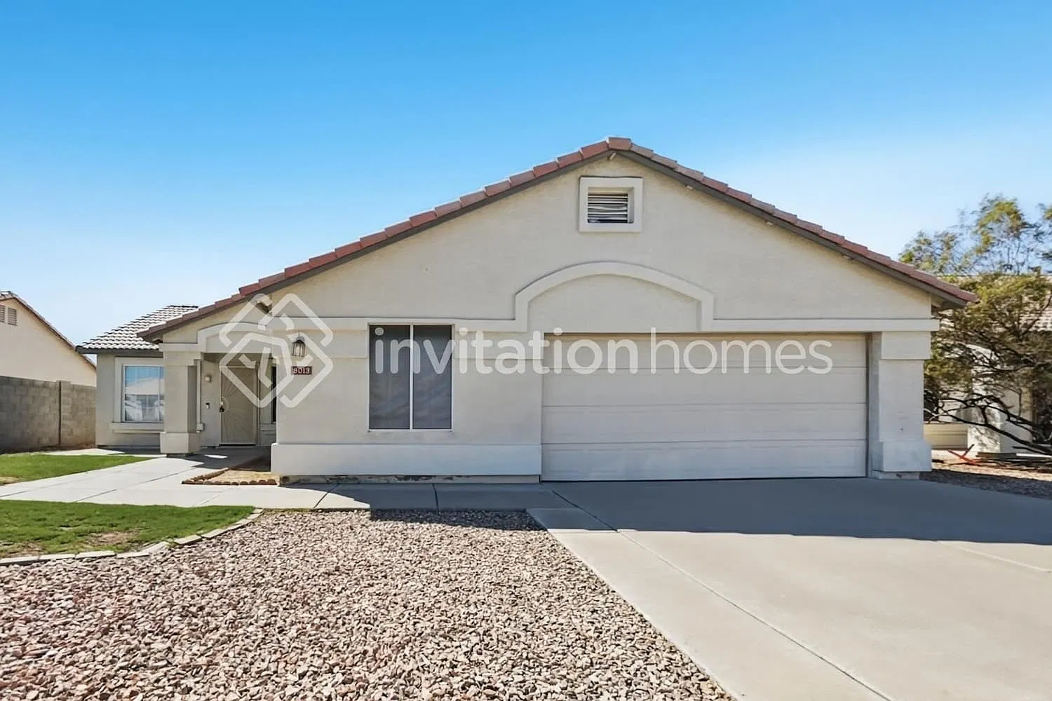 8013 W Stella Ave Glendale, AZ 85303 — Photo 1
