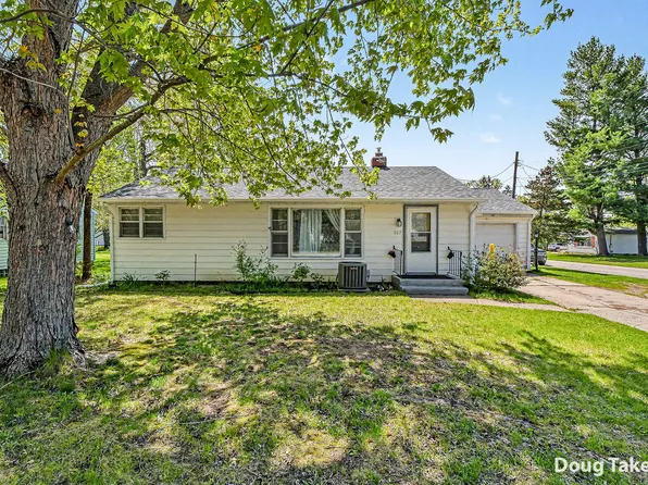 527 W Ellis Ave, Belding, MI 48809