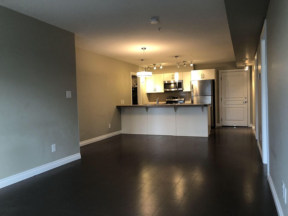 1st image of 5303 Universal Cres #323