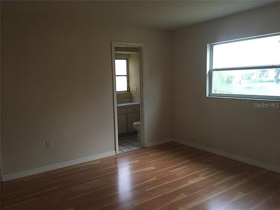 5th image of 3559 Prado Dr