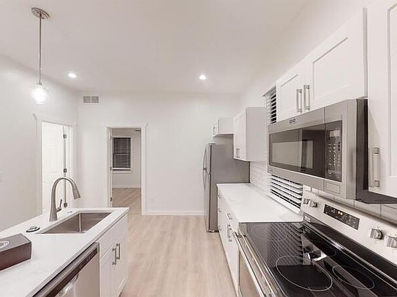 5th image of 603 E Ann St #3