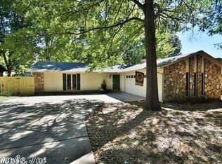 6 Susan Ln, Conway, AR 72032