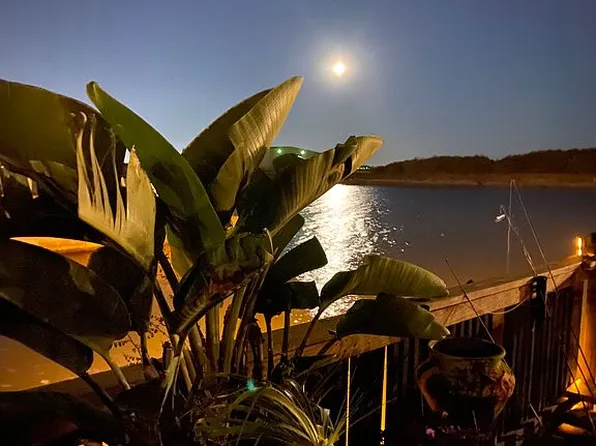 745 Kings Point Hbr, Corpus Christi, TX 78402