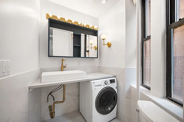 Rented by Compass | media 14