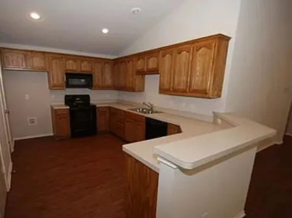 6436 Claire Dr, Fort Worth, TX 76131